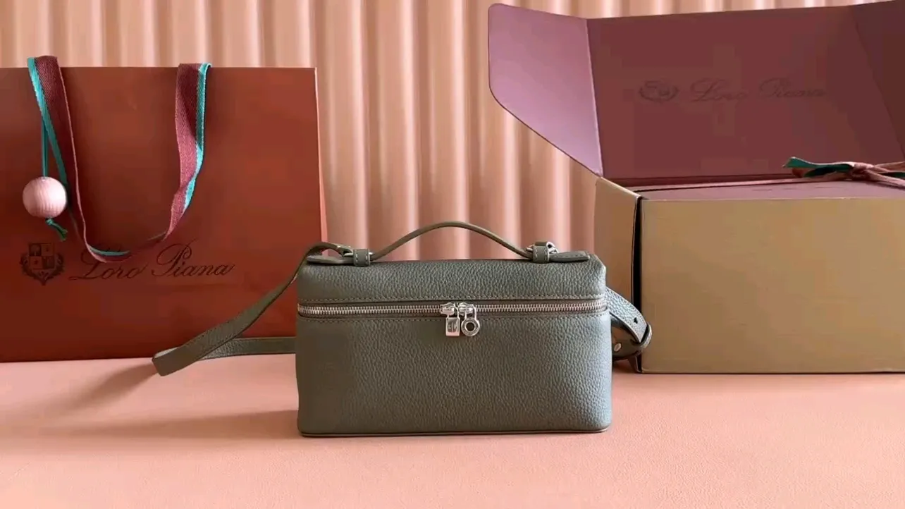 💋💋💋【Original leather configuration counter complete package】 𝐋𝐨𝐫𝐨 𝐏𝐢𝐚𝐧@ Extra pocket L19 series handbag/crossbody bag📦